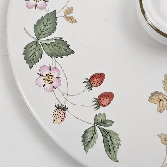 Wedgwood 3.5 Qt Covered Casserole Wild Strawberry England Oven to Table Vintage - Picture 8 of 10